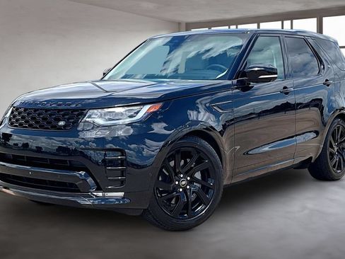 Certified 2025 Land Rover Discovery Dynamic SE AWD/4WD image 1