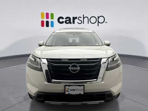 Used 2023 Nissan Pathfinder SL w/ SL Premium Package AWD/4WD image 8