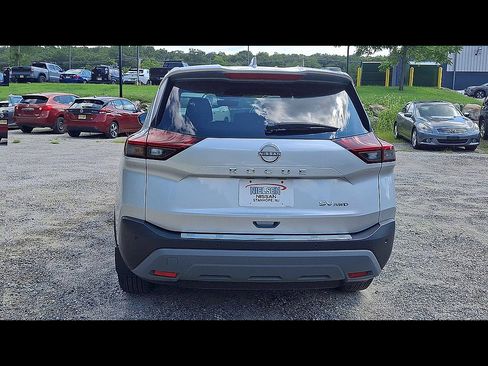 Used 2023 Nissan Rogue SV AWD/4WD image 7