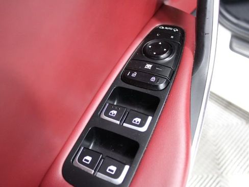 Used 2021 Kia Stinger GT2 image 11