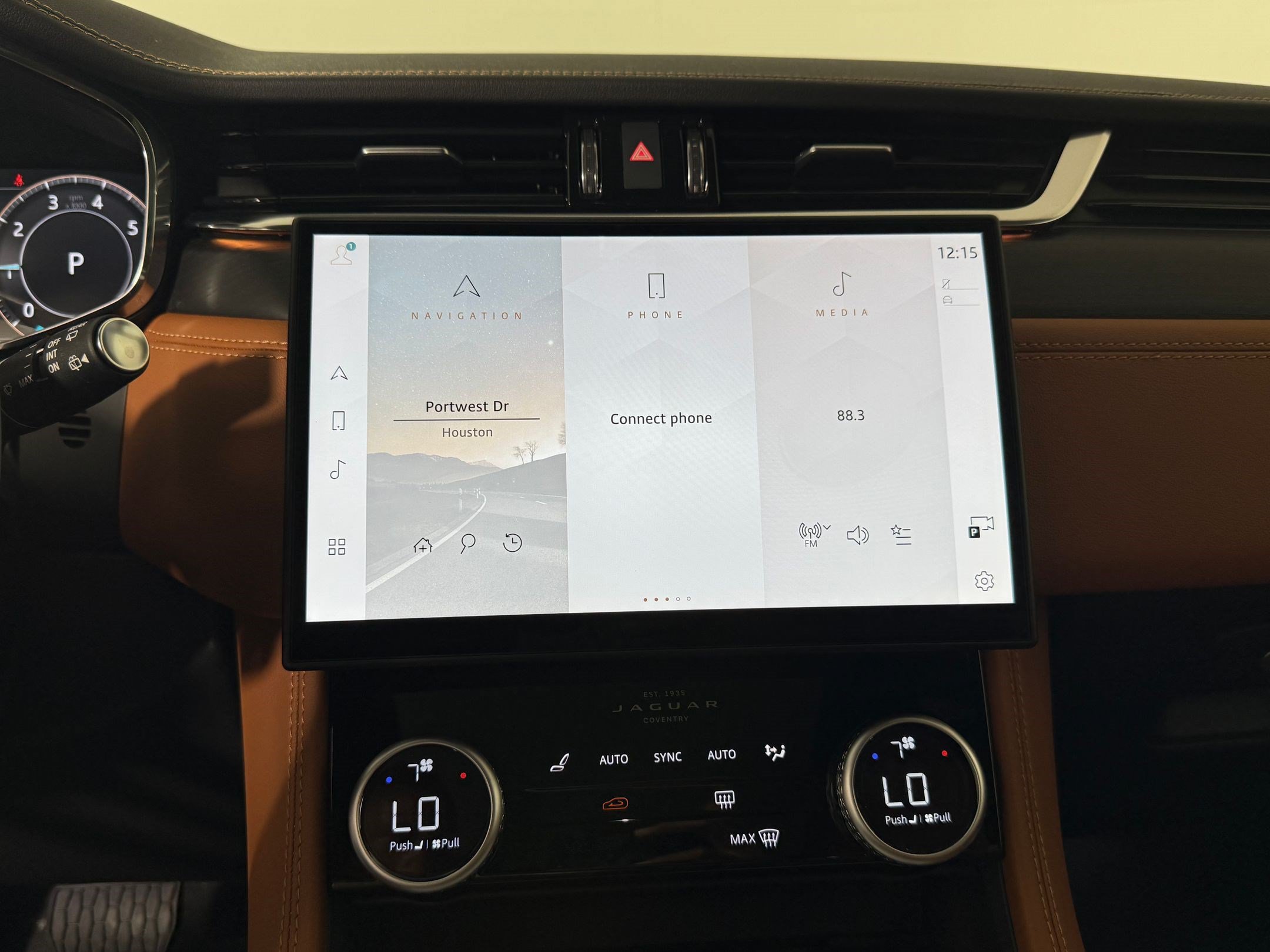 New 2026 Jaguar F-PACE R-Dynamic S AWD/4WD image 18