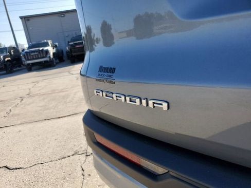 New 2026 GMC Acadia Elevation image 8