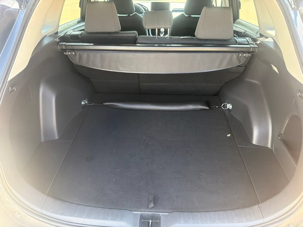 Used 2024 Toyota RAV4 XLE FWD image 29