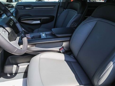 New 2026 Kia EV9 Light image 15