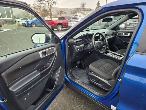 Used 2020 Ford Explorer XLT w/ Comfort Package image 21