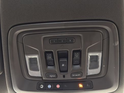 Used 2019 Chevrolet Silverado 1500 LT w/ Convenience Package AWD/4WD image 26