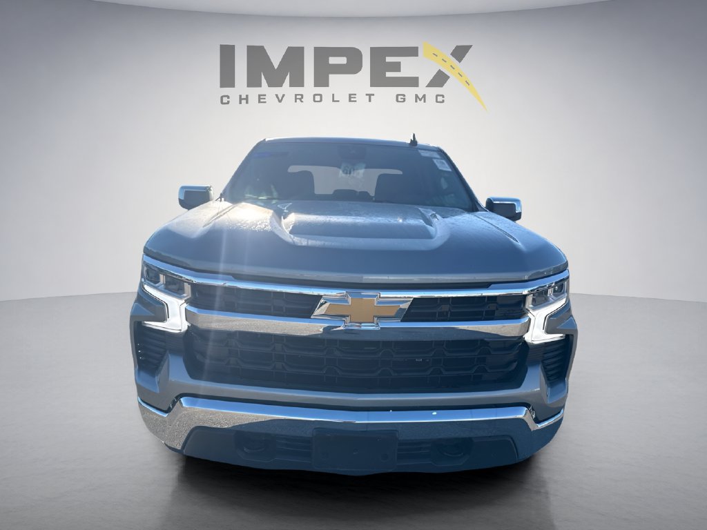 Used 2024 Chevrolet Silverado 1500 LT AWD/4WD image 8