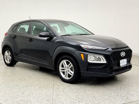 Used 2021 Hyundai Kona SE FWD image 3