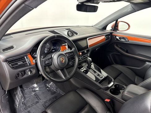 Certified 2024 Porsche Macan GTS AWD/4WD image 4