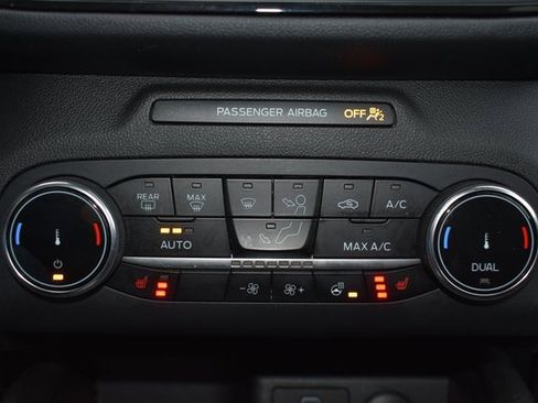 Used 2023 Ford Escape ST-Line image 30