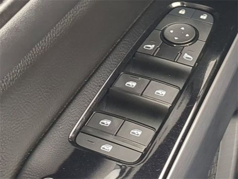 Used 2022 Nissan Pathfinder SL image 24