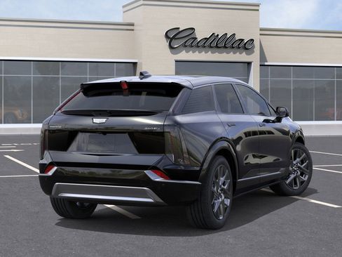 New 2026 Cadillac Optiq Luxury 1 image 4