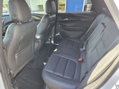 Certified 2021 Chevrolet TrailBlazer ACTIV w/ Sun and Liftgate Package image 11