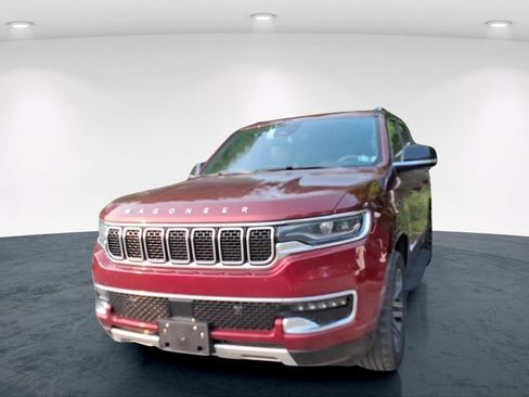 Used 2024 Jeep Wagoneer Series II AWD/4WD image 5