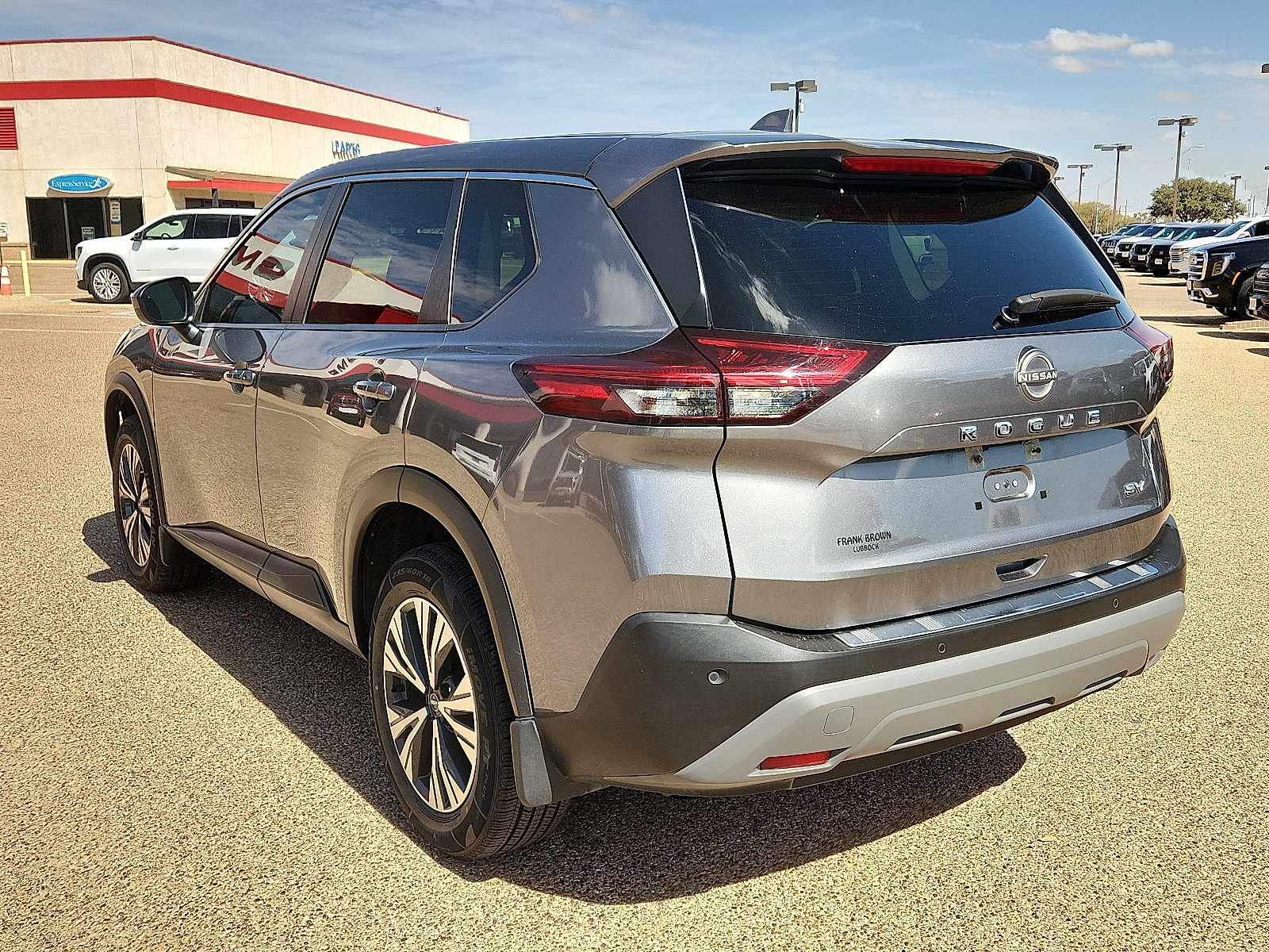 Used 2023 Nissan Rogue SV FWD image 3