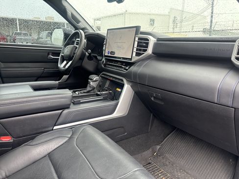 Used 2024 Toyota Sequoia Platinum AWD/4WD image 16