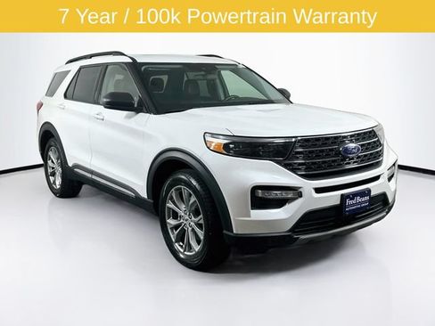 Certified 2023 Ford Explorer XLT w/ Equipment Group 202A AWD/4WD image 1