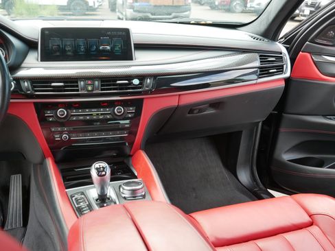 Used 2017 BMW X6 M AWD/4WD image 22