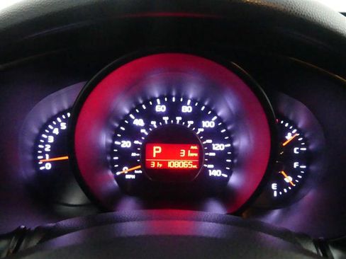 Used 2016 Kia Soul + image 31