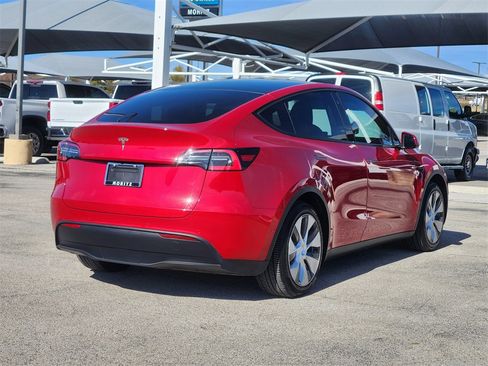 Used 2021 Tesla Model Y 2WD image 6