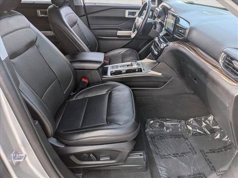 Used 2023 Ford Explorer Limited image 19
