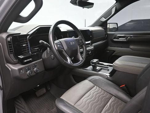Used 2024 Chevrolet Silverado 1500 ZR2 w/ ZR2 Bison Edition AWD/4WD image 19