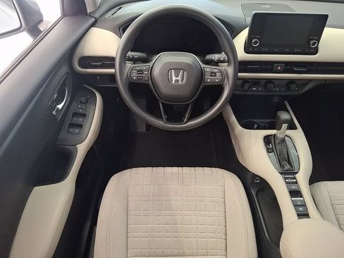 Used 2023 Honda HR-V LX image 14