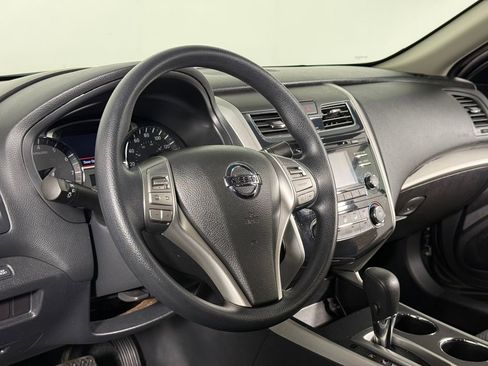 Used 2015 Nissan Altima 2.5 S w/ Power Driver Seat Package image 12