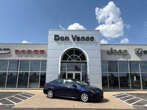 Used 2023 Toyota Corolla LE image 1