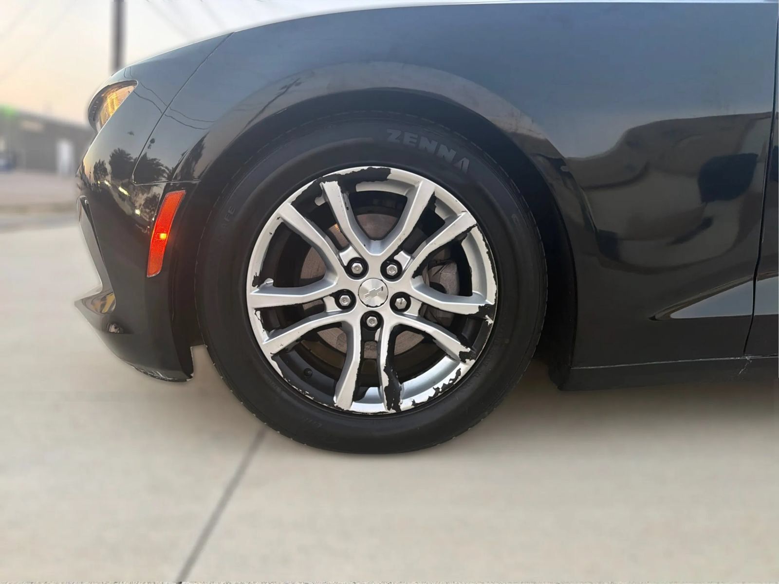 Used 2016 Chevrolet Camaro LT RWD image 31
