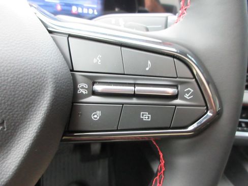 New 2026 Chevrolet Equinox RS w/ Convenience Package III FWD image 28