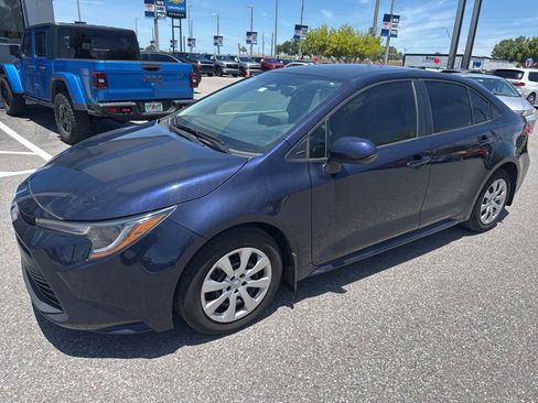 Used 2023 Toyota Corolla LE FWD image 1