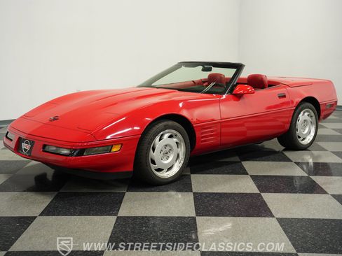Used 1991 Chevrolet Corvette Convertible image 5