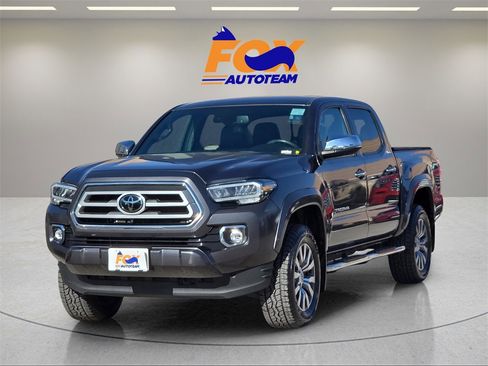 Certified 2022 Toyota Tacoma Limited image 1