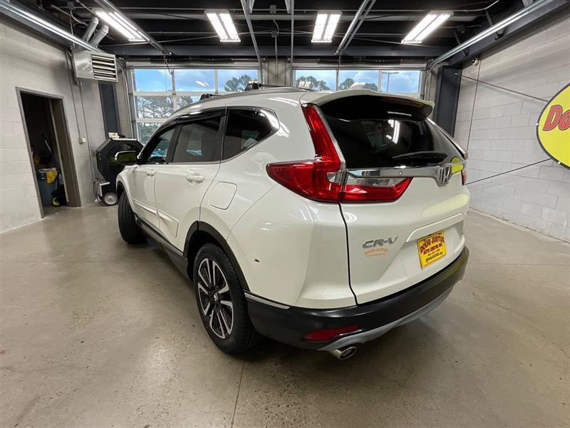 Used 2018 Honda CR-V Touring image 3