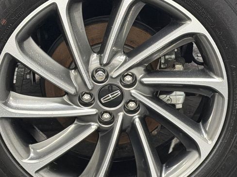 Used 2022 Lincoln Corsair Grand Touring image 5