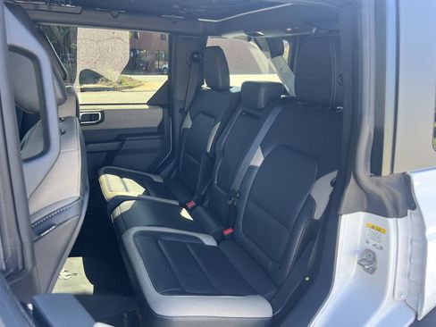 New 2026 Ford Bronco Big Bend w/ Black Diamond Package AWD/4WD image 16