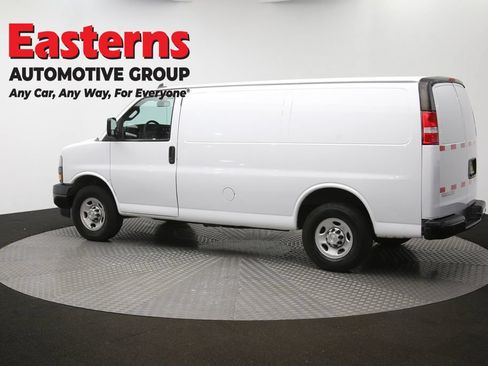 Used 2021 Chevrolet Express 2500 RWD image 59