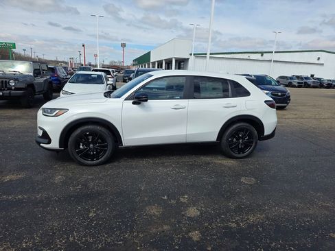 New 2026 Honda HR-V Sport image 6