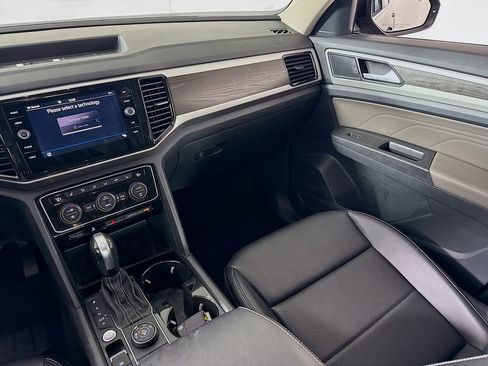 Used 2023 Volkswagen Atlas SE w/ Panoramic Sunroof Package AWD/4WD image 23
