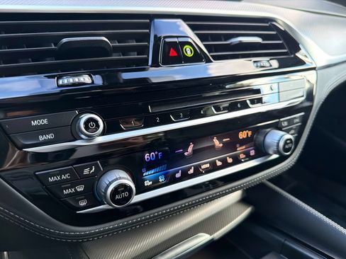 Used 2019 BMW M5 w/ Executive Package image 41