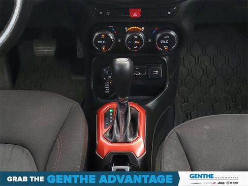 Used 2015 Jeep Renegade Trailhawk w/ Popular Equipment Group image 24