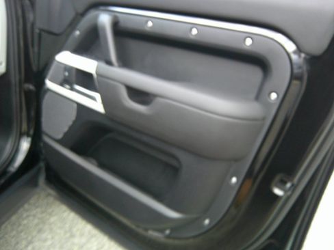 Used 2024 Land Rover Defender 110 S AWD/4WD image 69