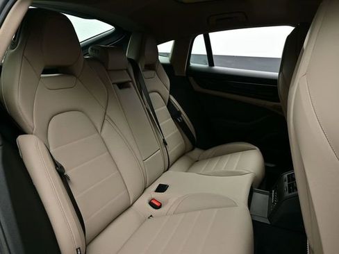 New 2026 Porsche Panamera image 17