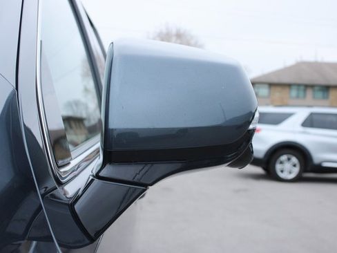 Used 2021 Cadillac Escalade Premium Luxury w/ Driver Assist Tech Package image 7