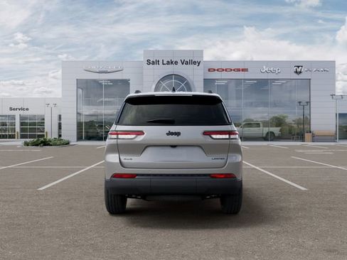 New 2025 Jeep Grand Cherokee L Limited w/ Black Appearance Package AWD/4WD image 7