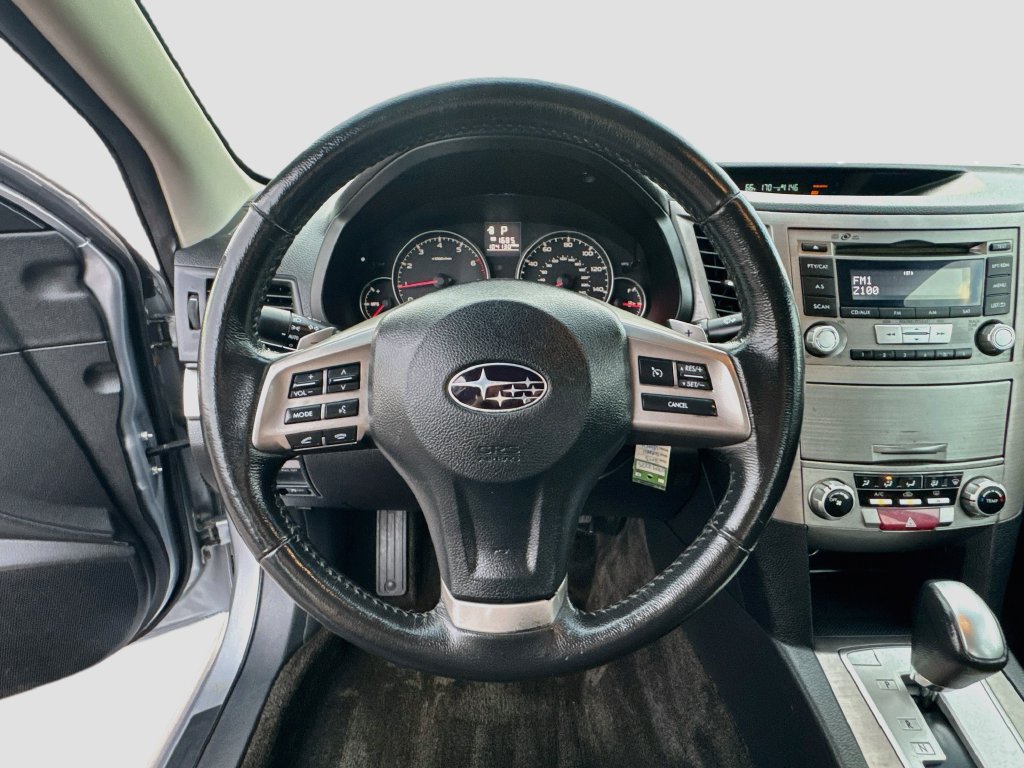 Used 2013 Subaru Legacy 2.5i Premium w/ All-Weather Pkg AWD/4WD image 7