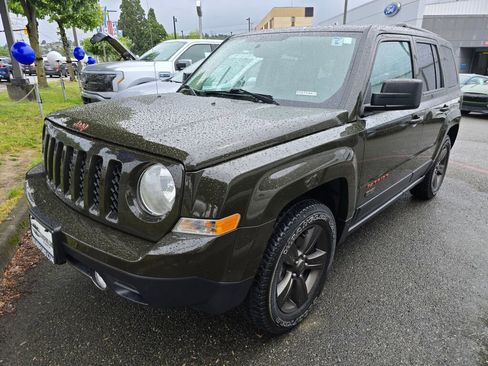 Used 2017 Jeep Patriot 75th Anniversary w/ Power Value Group FWD image 1
