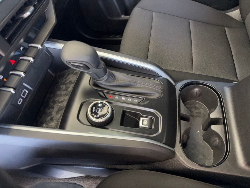 Used 2025 Chevrolet Colorado Trail Boss AWD/4WD image 22