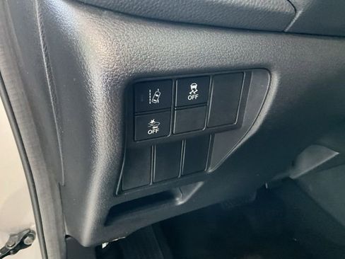 Used 2019 Honda CR-V EX image 9